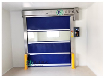 口罩廠生產車間